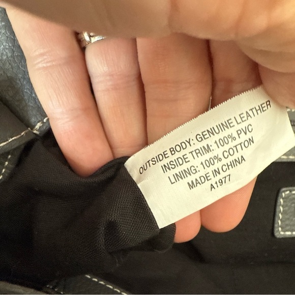 Tignanello Womens Leather Handbag Purse Satchel Gray Double Handled - Picture 11 of 11